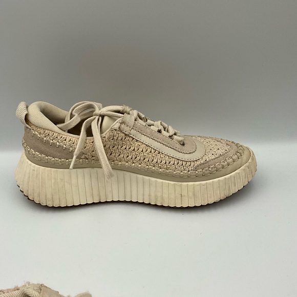 Dolce Vita Sneakers Size 7.5 Cream Textured Crocheted Style Sneakers - Picture 3 of 7